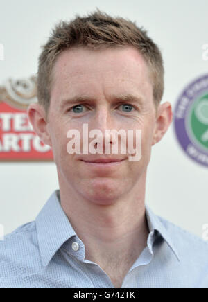 Jonathan Marray partecipa alla festa di lancio di Stella Artois Wimbledon a Cannizaro House, Wimbledon. Foto Stock