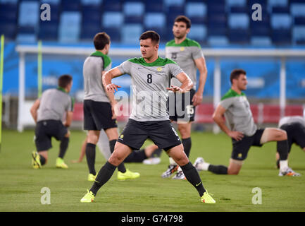 Bailey Wright dell'Australia durante l'allenamento all'Arena Pantanal, Cuiaba Foto Stock