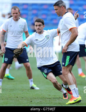 Repubblica di Irlanda di Robbie Brady durante una sessione di allenamento allo Stade des Lumieres, Lione. Foto Stock