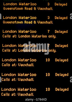 In ritardo i treni per London Waterloo Foto Stock