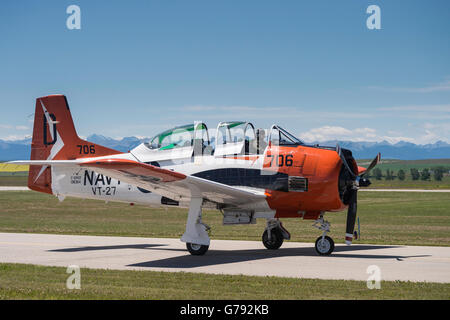 VT-27, T-28 Trojan, Marina degli Stati Uniti, Ali sopra Springbank, Springbank Airshow, Alberta, Canada Foto Stock