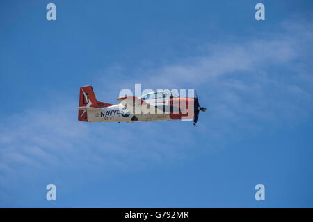 VT-27, T-28 Trojan, Marina degli Stati Uniti, Ali sopra Springbank, Springbank Airshow, Alberta, Canada Foto Stock