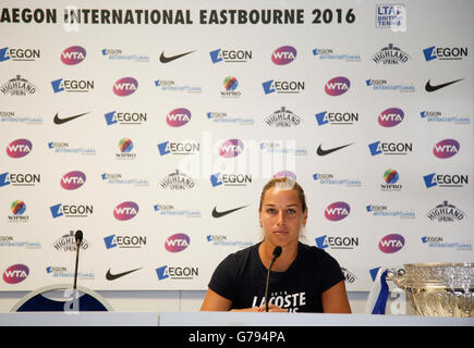 Eastbourne, Regno Unito. Il 25 giugno, 2016. Aegon International Eastbourne Dominika Cibulkova (SVK) alla conferenza stampa dopo aver vinto la sua donna sola partita finale contro Karolina Pliskova (CZE) in Devonshire Park. Credito: Azione Sport Plus/Alamy Live News Foto Stock