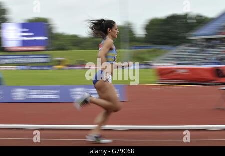 Birmingham, Regno Unito. Il 26 giugno, 2016. Lia Barrow (Hounslow) in womens 800m. British Athletics Championships. Alexander Stadium. Birmingham. Regno Unito. 26/06/2016. Credito: Sport In immagini/Alamy Live News Foto Stock