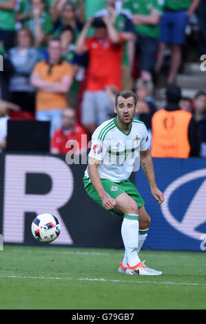 Niall McGinn (Irlanda del Nord) ; 25 giugno 2016- Calcio : Uefa euro Francia 2016, Round di 16, 1-0 Galles Irlanda del Nord a Stade Parc des Princes, Parigi, Francia. (Foto di aicfoto/AFLO) Foto Stock