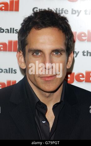 La star del film ben Stiller arriva per la prima inglese di Dodgeball all'Odeon Kensington a Londra ovest. Foto Stock