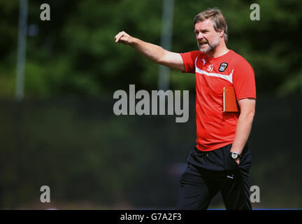 Calcio - Sky Bet League One - Coventry City Training - Ryton Training Ground. Steven Pressley, responsabile della città di Coventry Foto Stock