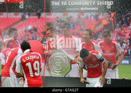 Calcio - Scudo comunitario - Arsenal / Manchester City - Stadio di Wembley. L'Arsenal celebra la vittoria sulla città di Manchester nella partita Community Shield al Wembley Stadium di Londra. Foto Stock