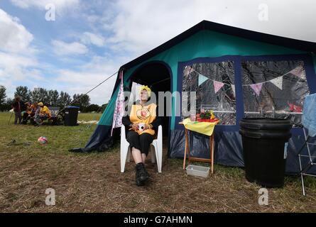 I manifestanti hanno allestito un campo anti-frack. AMI, uno di un gruppo di manifestanti antifracking che stanno creando un campo vicino a Little Plumpton. Foto Stock