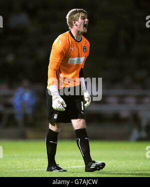 Calcio - Capital One Cup - primo turno - Coventry City / Cardiff City - Sixfields Stadium. Il portiere della città di Coventry Lee Burge Foto Stock