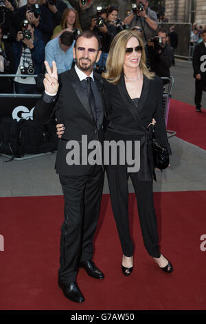 GQ Men of the Year Awards 2014 - Londra. Ringo Starr e Barbara Bach arrivano al GQ Men of the Year Awards alla Royal Opera House di Londra. Foto Stock