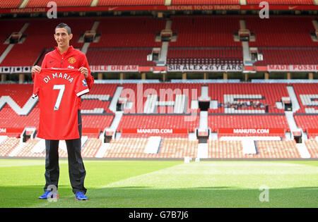 Manchester United ha firmato Angel di Maria durante una chiamata fotografica a Old Trafford, Manchester. Foto Stock