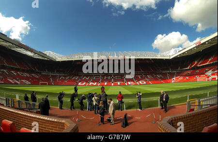 Manchester United ha firmato Angel di Maria durante una chiamata fotografica a Old Trafford, Manchester. PREMERE ASSOCIAZIONE foto. Data immagine: Giovedì 28 agosto 2014. Vedi PA storia CALCIO uomo Utd. Il credito fotografico dovrebbe essere: Peter Byrne/PA Wire. Foto Stock