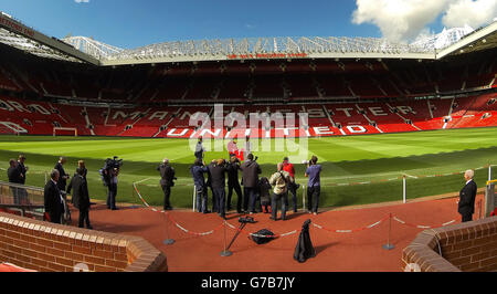 Manchester United ha firmato Angel di Maria durante una chiamata fotografica a Old Trafford, Manchester. PREMERE ASSOCIAZIONE foto. Data immagine: Giovedì 28 agosto 2014. Vedi PA storia CALCIO uomo Utd. Il credito fotografico dovrebbe essere: Peter Byrne/PA Wire. Foto Stock