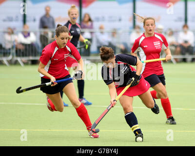 Sainsbury's 2014 School Games - 4 settembre 2014: England Red Girls Against England Blue Girls in the Hockey durante i Sainsbury's 2014 School Games, tenutosi presso l'Armitage Site di Manchester Foto Stock