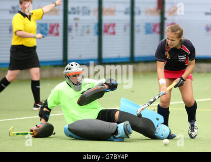 Sainsbury's 2014 School Games - 4 settembre 2014: England Red Girls Against England Blue Girls in the Hockey durante i Sainsbury's 2014 School Games, tenutosi presso l'Armitage Site di Manchester Foto Stock