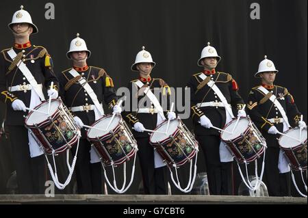 La Band of the Royal Marines si esibirà durante la cerimonia di chiusura dei Giochi Invictus, presso il Queen Elizabeth Olympic Park, nella zona est di Londra. Foto Stock