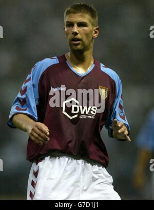 Thomas Hitzlsperger - Aston Villa, durante la stagione pre-amichevole al Pride Park, Derby. Foto Stock