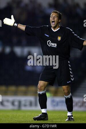 Thomas Sorensen di Aston Villa durante il periodo pre-stagione amichevole al Pride Park, Derby. Foto Stock
