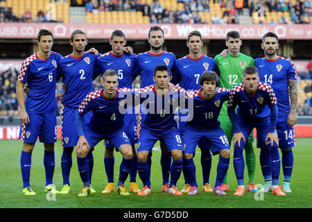 Gruppo del team croato (Top Row L-R) Matej Mitrovic, Dario Zuparic, Niko Datkovic, Antonio Milic, Marko Pajaca, Dominik Livakovic, Marko Livaja (Bottom Row L-R) Filip Bradaric, Domagoj Pavicic, ante Coric, ante Rebic Foto Stock