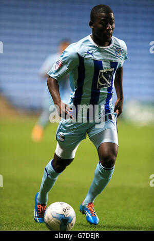 Calcio - Johnstone's Paint Trophy - secondo turno - Coventry City v Exeter City - Ricoh Arena. Mohamed Coulibaly, città di Coventry Foto Stock