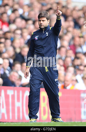 Calcio - Barclays Premier League - Tottenham Hotspur v West Bromwich Albion - White Hart Lane. Mauricio Pochettino, direttore di Tottenham Hotspur Foto Stock