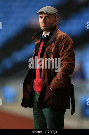 Calcio - Johnstone's Paint Trophy - secondo turno - Coventry City v Exeter City - Ricoh Arena. Paul Tisdale, direttore di Exeter City Foto Stock