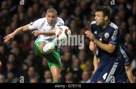 Soccer - UEFA Euro 2016 - Qualifiche - Gruppo D - Scozia v Repubblica di Irlanda - Hampden Park Foto Stock