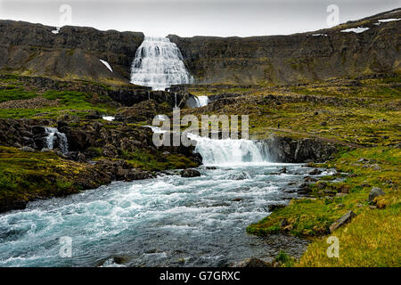 Cascate Dynjandi (noto anche come Fjallfoss), Westfjords, Islanda, l'Europa. Foto Stock