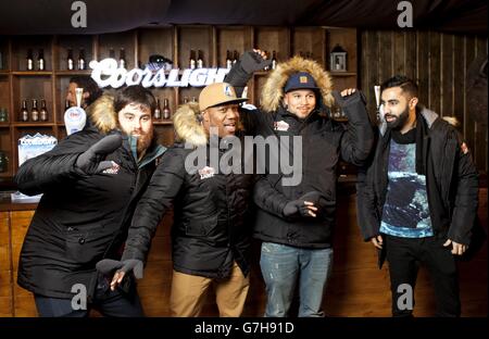 Rudimental (da sinistra a destra) Piers Agget, DJ Locksmith, Kesi Dryden e Amir Amor in un concerto esclusivo in -5&iexcl;c dintorni, presso il Coors Light Ice Bar di Brixton, Londra, in occasione del lancio del locale pop-up &ETH; Che sarà aperto al pubblico da domani a giovedì 18 dicembre. Foto Stock