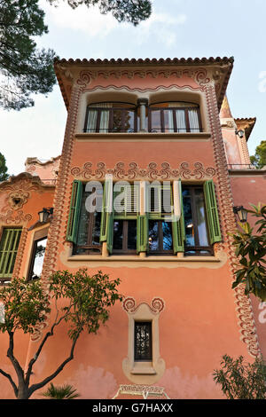 Casa Museo Gaudi o Museo Gaudi in Parc Guell, Sito Patrimonio Mondiale dell'UNESCO, Barcellona, Catalunya Catalonia, o Cataluna, Spagna Foto Stock