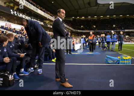 Calcio - Barclays Premier League - Tottenham Hotspur v Everton - White Hart Lane. Roberto Martinez, direttore di Everton, durante la partita della Barclays Premier League a White Hart Lane, Londra. Foto Stock