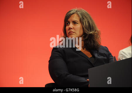 Heidi Alexander MP, shadow il segretario di Stato per la salute, parlando sul tema della "Salute e cura". Foto Stock