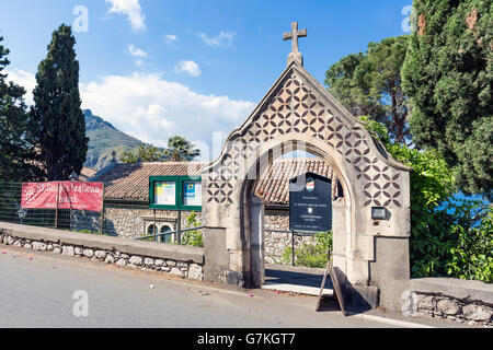 Ingresso della Chiesa anglicana di Taormina sull'isola di Sicilia, Italia Foto Stock