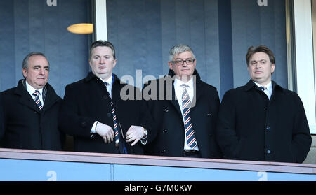 Derek Llambias di Rangers, Sandy Easdale, Barry Leach e James Easdale durante la QTS Scottish Communities League Cup, semifinale ad Hampden Park, Glasgow. Foto Stock