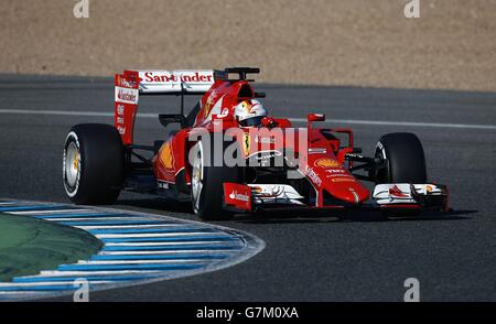 Formula uno - Test 2015 - giorno uno - circuito de Jerez. La Ferrari è Sebastian Vettel durante i test pre-stagione al circuito de Jerez di Jerez, in Spagna. Foto Stock