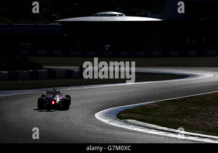 La Ferrari Sebastian Vettel durante i test pre-stagione al circuito de Jerez a Jerez, Spagna. Foto Stock