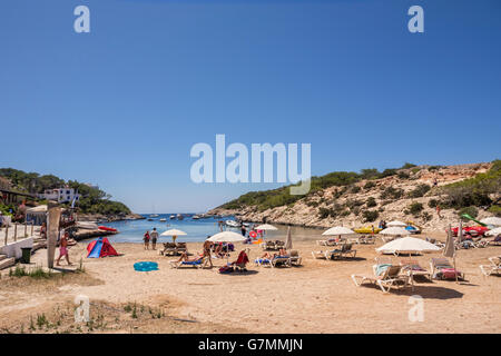 La spiaggia di Portinatx, Ibiza, Spagna. Foto Stock
