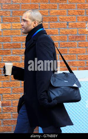 Calcio - Barclays Premier League - Crystal Palace / Arsenal - Selhurst Park. Ex calciatore e capo del PFA, Clarke Carlisle arriva prima della partita della Barclays Premier League a Selhurst Park, Londra. Foto Stock