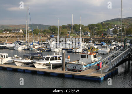 Ballycastle porto e marina, nella contea di Antrim, Irlanda del Nord. Foto Stock