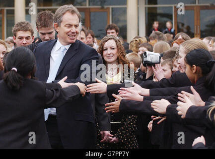 Impegno di manodopera lancio - Myton scuola Foto Stock