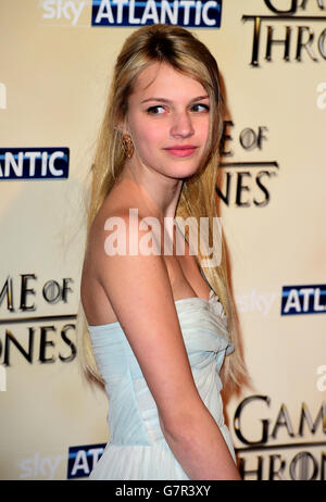 Nell Tiger Free partecipando alla prima mondiale della quinta serie di Troni di Spade alla Torre di Londra. PREMERE ASSOCIAZIONE foto. Data immagine: Mercoledì 18 marzo 2015. Guarda la storia di PA SHOWBIZ Thrones. Il credito fotografico dovrebbe essere: Ian West/PA Wire Foto Stock