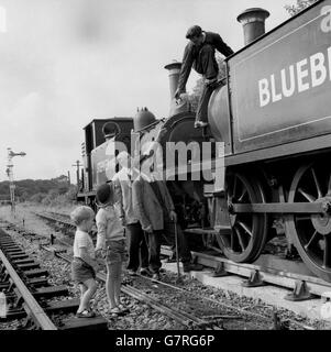 Trasporti - Patrimonio - ferrovia Bluebell della linea del primo Run - Sheffield Park, Sussex Foto Stock