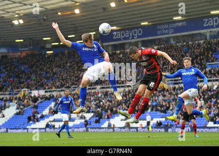 Calcio - Sky Bet Championship - Birmingham City / Huddersfield Town - St Andrew's. Robert Tesche della città di Birmingham in azione Foto Stock