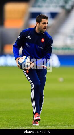 Rugby Union - 2015 RBS 6 Nations - Inghilterra contro Francia - Francia Captain's Run - Twickenham. Morgan Parra francese durante la corsa del capitano a Twickenham, Londra. Foto Stock