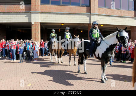 All'esterno della partita della Barclays Premier League allo Stadium of Light di Sunderland. PREMERE ASSOCIAZIONE foto. Data immagine: Domenica 5 aprile 2015. Guarda la storia di PA SOCCER Sunderland. Il credito fotografico dovrebbe essere: Richard Sellers/PA Wire. Foto Stock