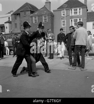 British Crime - disordini civili - Mods e bilancieri - Margate, Kent Foto Stock