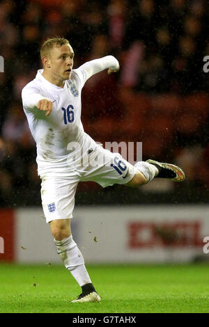 Calcio - Under 21 International - Inghilterra Under 21's contro Germania Under 21's - Riverside Stadium. Alex Pritchard, Inghilterra U21. Foto Stock