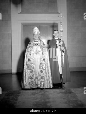 La religione - Il dottor Geoffrey Fisher - L Arcivescovo di Canterbury e Primate della Comunione Anglicana - Lambeth Palace di Londra Foto Stock