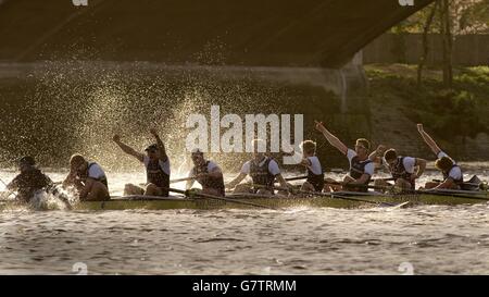 Canottaggio - 2015 BNY Mellon Boat Race - Oxford v Cambridge - Fiume Tamigi Foto Stock